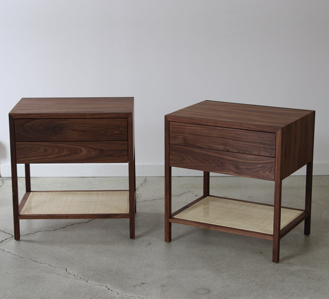 Table de chevet Davis à 2 tiroirs - En stock