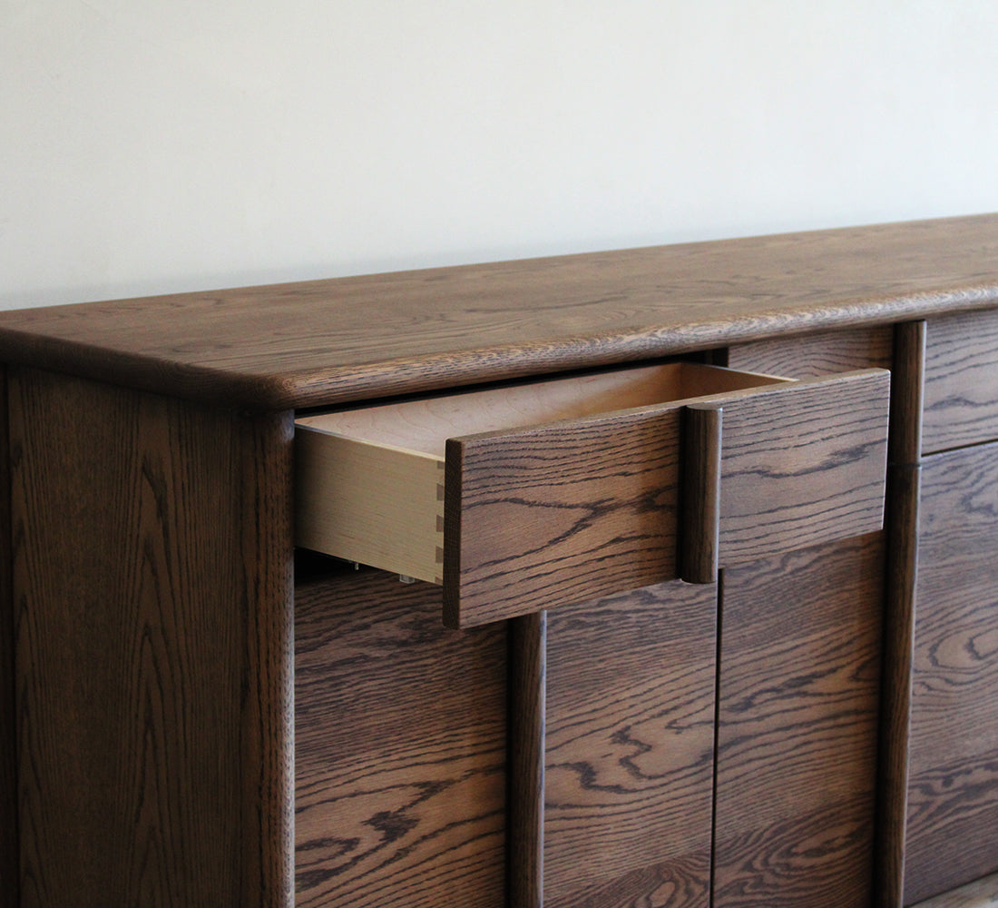 Anton Credenza 
