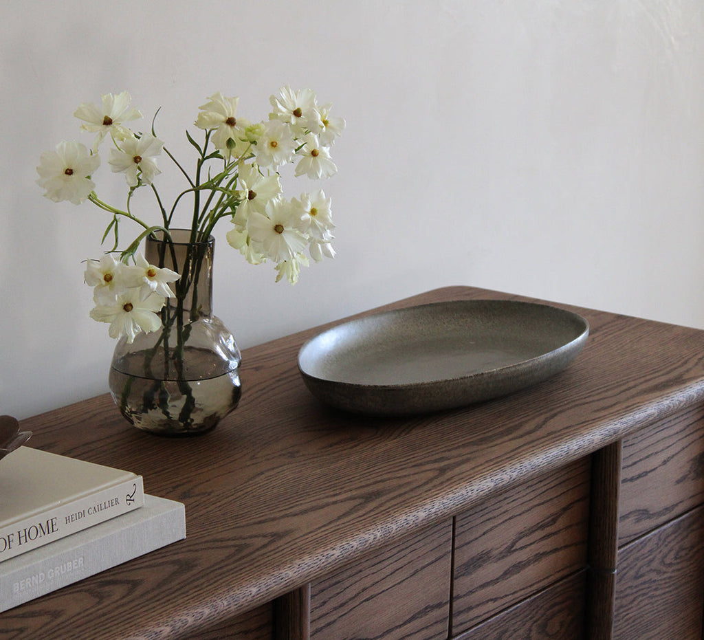 Anton Credenza 