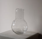 Grand vase en verre transparent