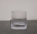 Verre à cocktail ondulé