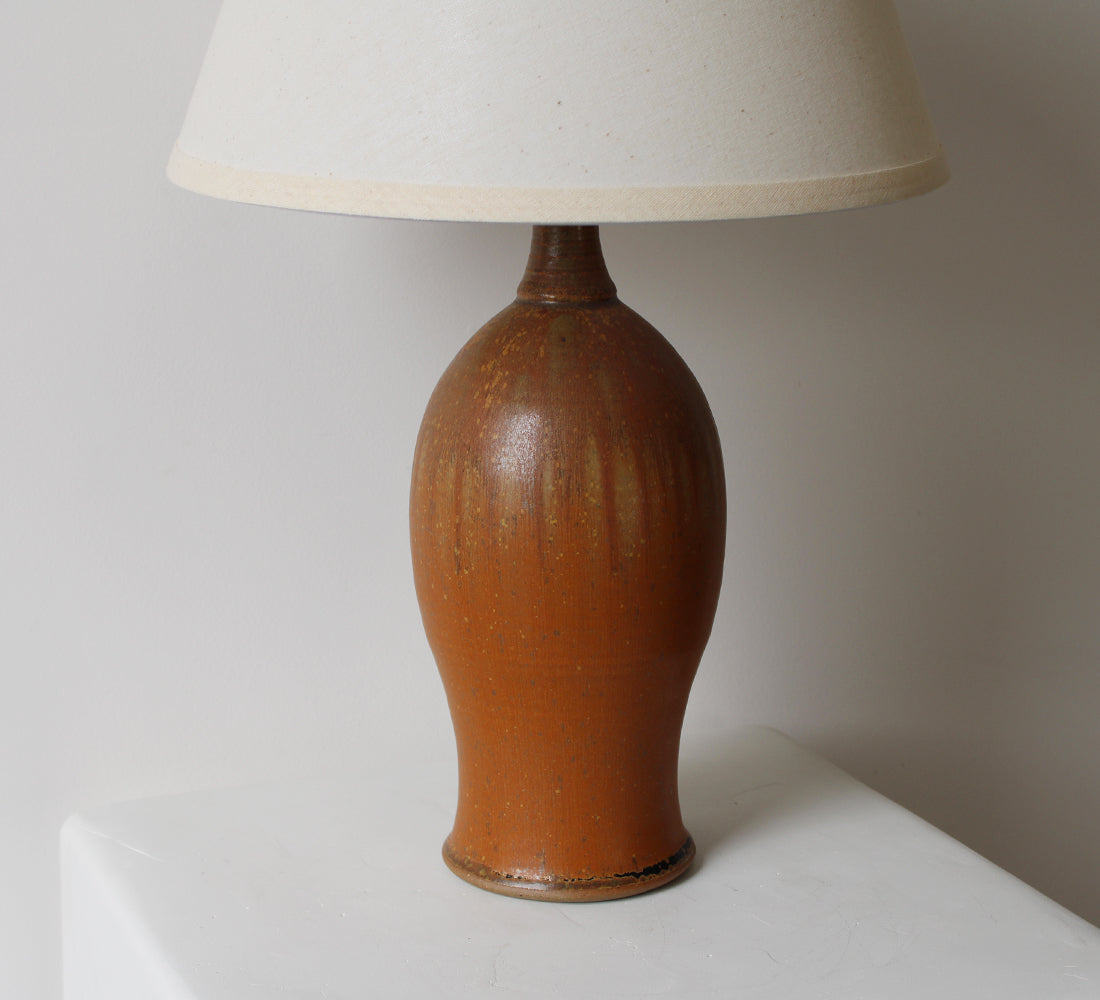 Lampe de table en céramique, grès marron