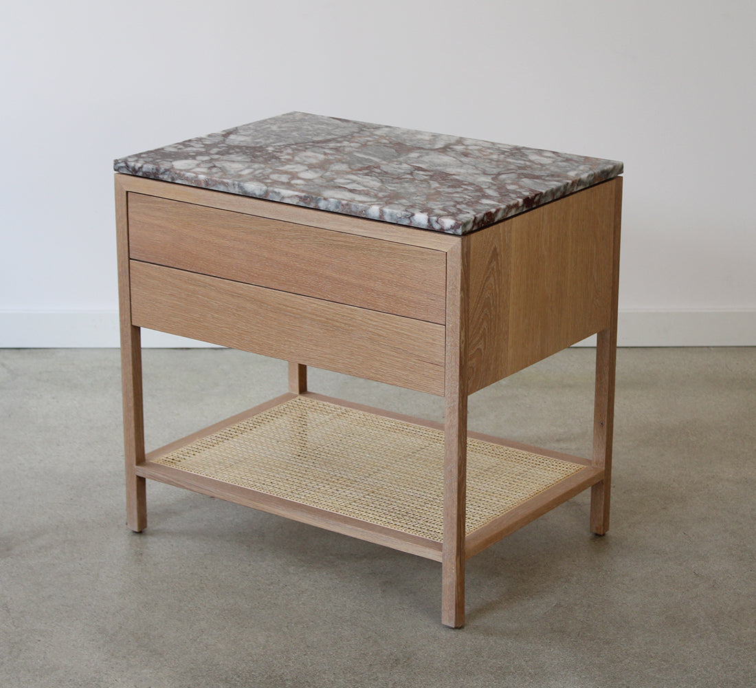 Table de chevet Davis à 2 tiroirs, plateau en marbre 