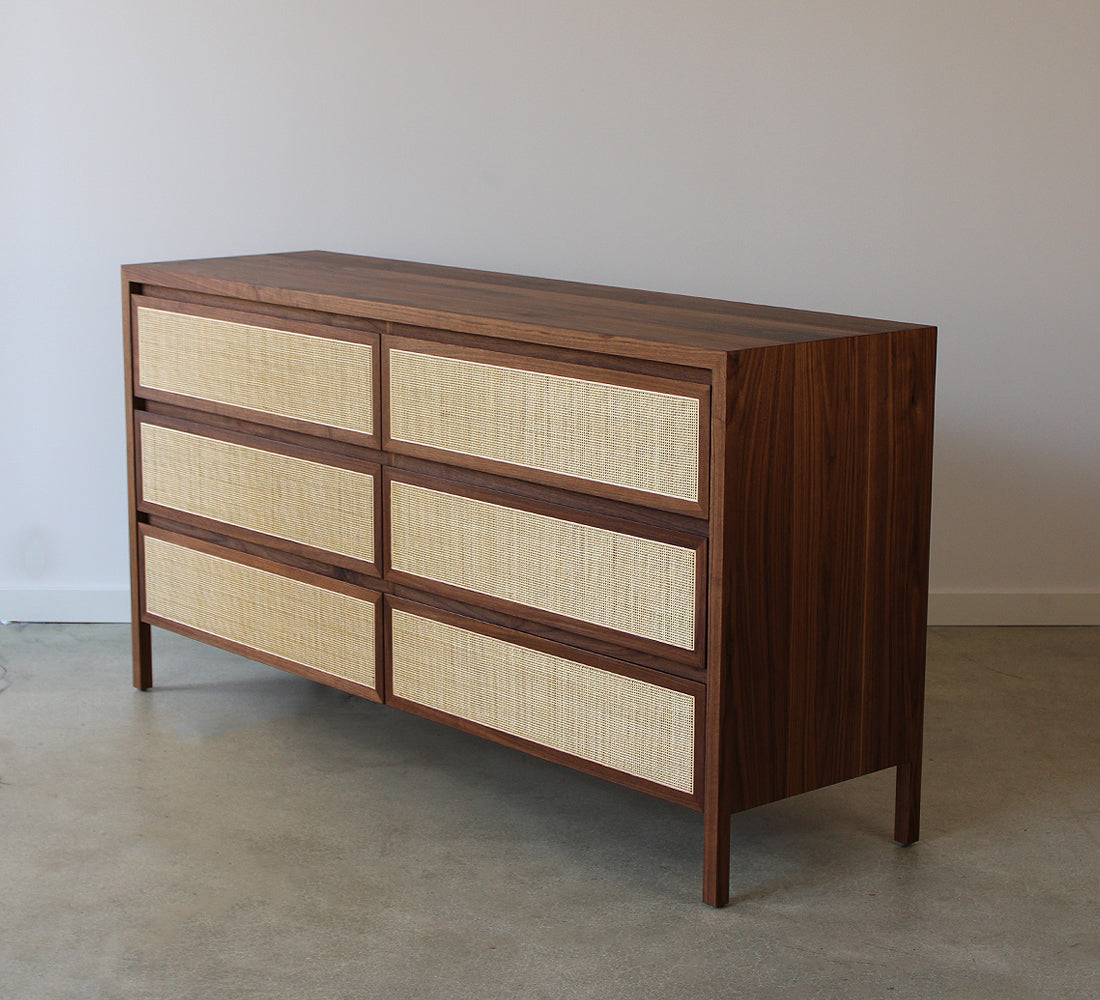 Dresser Davis 