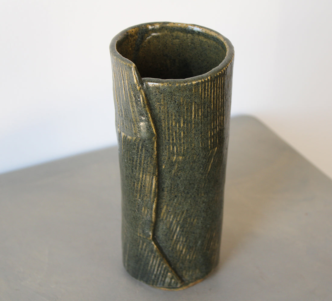 Vase d'atelier vert vintage